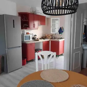 https://lovely-one-bedroom-unit-with-pool.balearic-islands.net